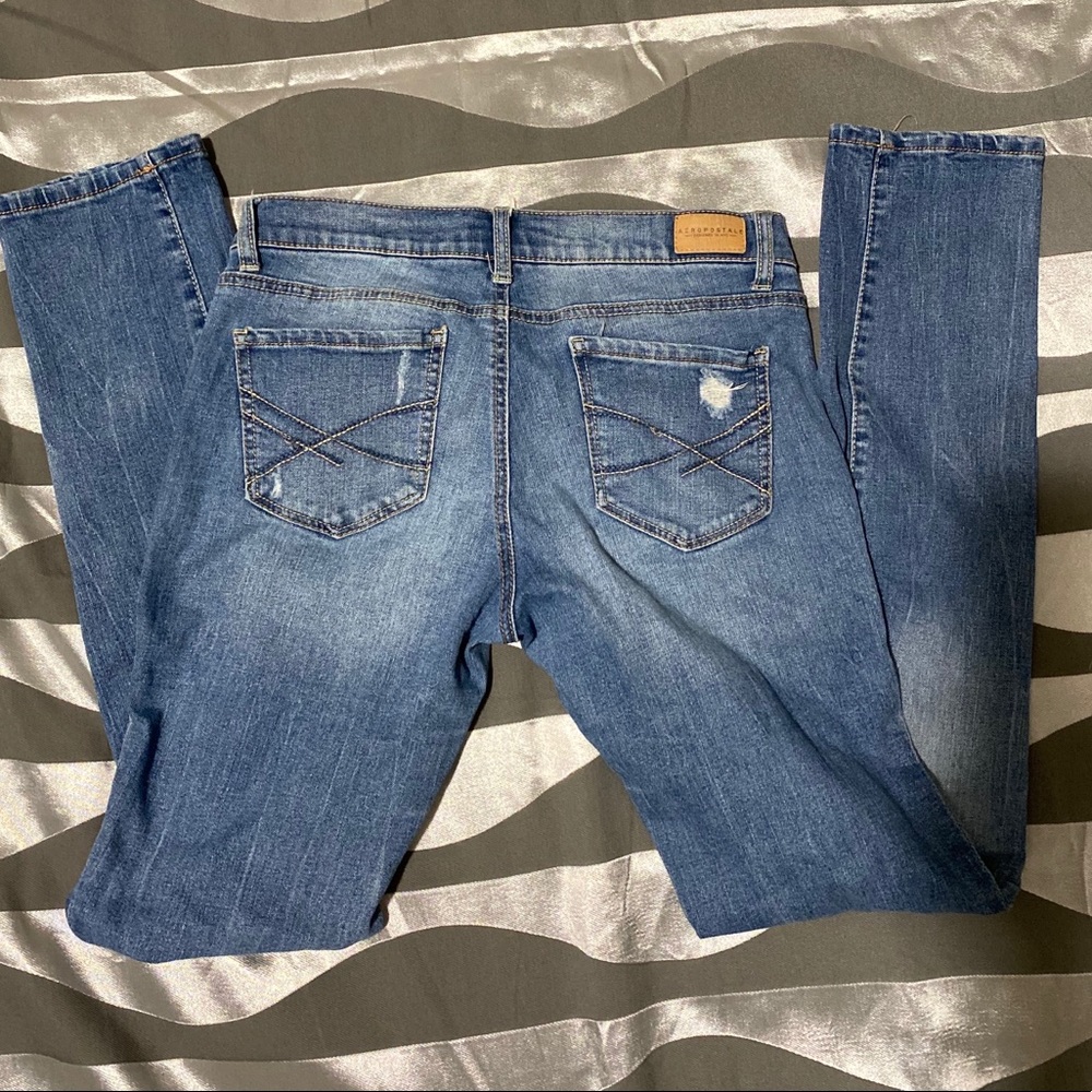 Aeropostal Skinny Jeans - Picture 2 of 5